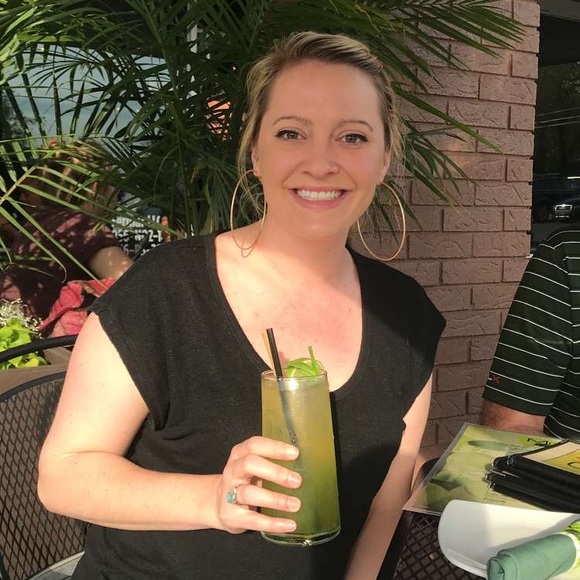 Meet your Posher, Brittany - Picture 3 of 8